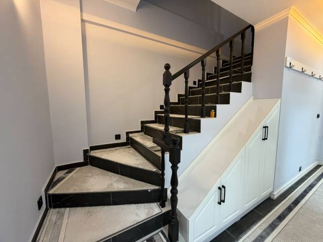Property Detail